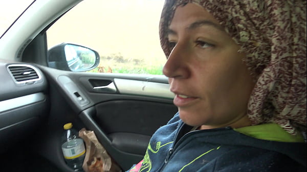 Ibu Tiri Turki Amatir Menggoda Anak Tirinya Yang Masih Perjaka Dengan Tangan