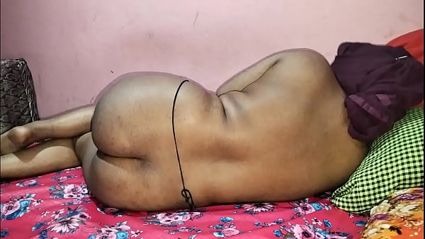Ibu Muslimah Datang Ke Salon Pijat, Tukang Pijat Nafsu Geserkan Kontolnya