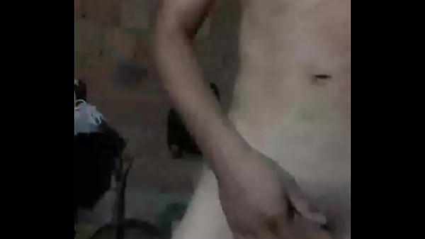 Novinho Peladinho Se Alisando E Batendo Uma Punheta Ao Vivo No Cam4