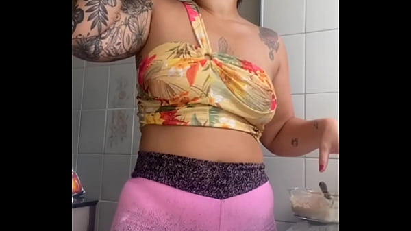Exibindo Minha Xota Inchada E Melada Ao Vivo