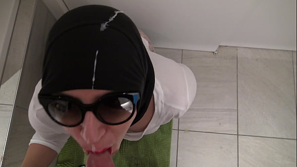 Ibu Tiri Muslim Turki Tercengang Saat Anak Tirinya Menyemprotkan Cairan Panas Ke Wajahnya!