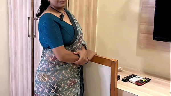 Bhabhi Ji Pahli Baar Naye Flat Mein Devar Ji Ko Dekar Chudwati Hai, Hindi Mein Gandi Baatein Karte Hue