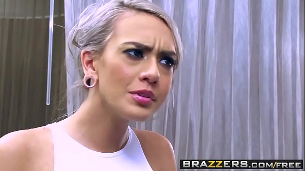 Pijat Panas Untuk Nyonya Alexander Yang Bergairah