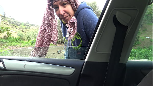 Istri Petani Turki Yang Bergairah Berselingkuh Di Depan Umum Dengan Tentara Amerika