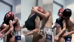 Tiktoker Cantik Toge Digoyang Hingga Meringkuk Oleh Kakak