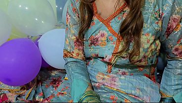 Desi Bari Behan Ki Garam Phudi Ka Mazedaar Phuda Banaya – Chikhti Hui Aawaazein
