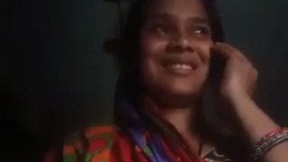 Bibi Ngesek Sambil Telponan Dan Coli, Video Mms Hot