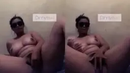 Dinny Sluv Colokin Kontolnya Pake Alat Tulis, Becek Ampe Meleleh.