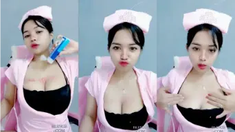 Perawat Hot Cosplay Babyhoki Dengan Perhiasan Gemerlap