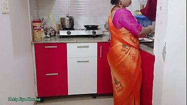 Bokep India Masih Panas: Bhabhi Desi Digituin Ganas Di Dapur