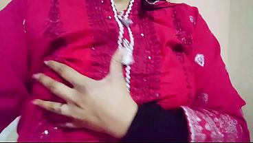 Desi Bhabi Ka Pani Nikal Diya, Chodne Ka Maza Hindi Audio Mein