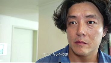 Korea – Ngegoda Cowok Lajang – Pembantu Tua Seksi Yang Bikin Tahanan