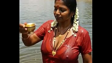 Desi Bhabhi Ai, Bikin Lo Ngaceng Tiap Liat