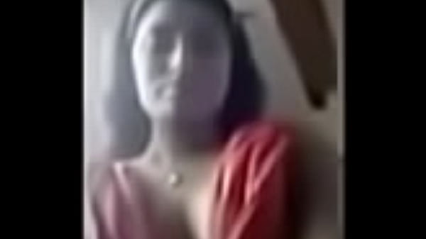 Tampilan Payudara Seksi Wanita India