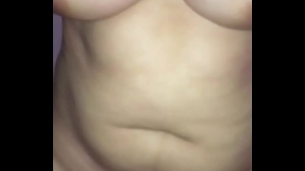 Gadis Asia Menggoda Menggoyang Dari Sudut Pandang Sensual
