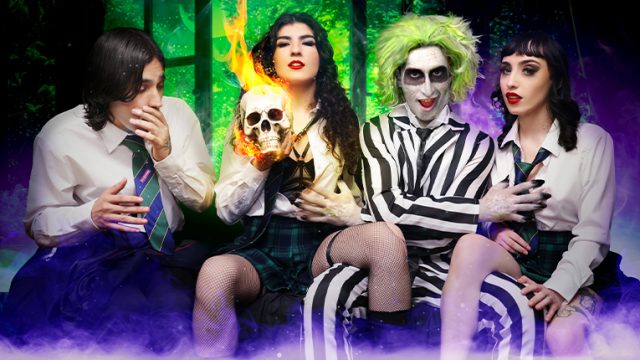 Tim Teamskeet, Panggil Aja Beetlejuice Biar Makin Panas Dan Basah.