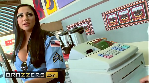Montok Seragam, Audrey Bitoni Sama Honey White Digenjot Johnny Sins, Krim Boston Penuh Nafsu – Brazzers