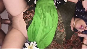 Kakak Tiri Desi Digebukin Sama Adik Tiri Pas Di Rumah Sendirian, Full Film (suara Hindi)