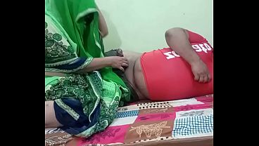 Desi Indian Couple Lagi Crot Di Kamar, Ngewe Panas Sampe Ranjang Goyang.