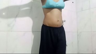 Tonton Video Viral Desi Stepsister Yang Bikin Panas, Bikin Ngaceng!