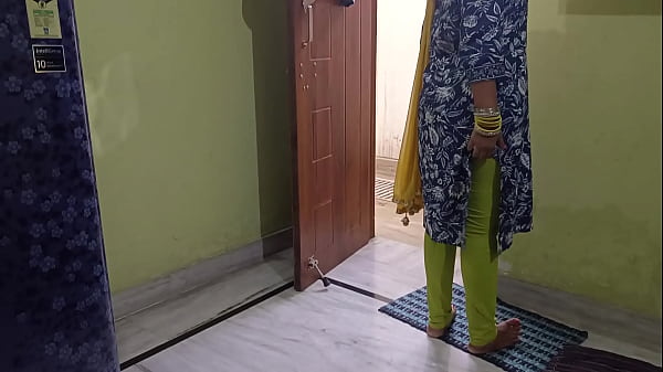 Bapak Mertua India Ngewein Mantu Sambil Alesan Sakit, Bikin Dia Meringis Nikmat!