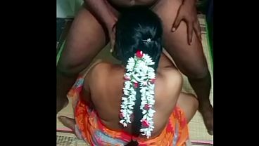 Ibu Rumah Tangga India Ngentot Sama Paman Kampung, Makin Ganas Makin Nikmat