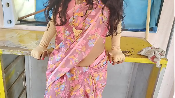 কামওয়ালি বাই আর মালিকের দেশি রসালো চুদাচুদি