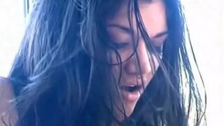 Cewek India Telanjang Lagi Horny Main Kotor Sambil Minum Air Kencing