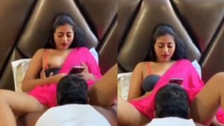 Gigolo Jilat Memek Siya Si Pelacur Di Video Sex Desi