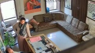 Kepala Sekolah Digocok Di Kabinnya, Bokep India Viral