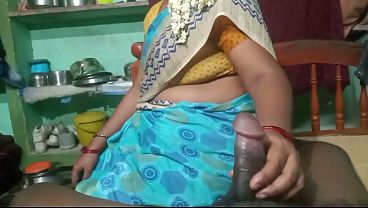 Ibu Tiri Dan Anak Tiri Di Desa, Main Di Kamar Tanpa Sepengetahuan Suami.