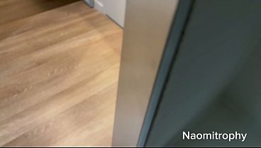 Liburan Mesum Sama Kakak Tiri – Naomi Noel, Ngewe Panas Sampe Basah Kuyup