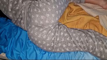 Ketemu Cewek Kakakku Tidur Di Ranjangku, Gue Bangunin Dengan Ngewe Panas, Ujungnya Pantatnya Penuh Sperma Tanpa Kondom.