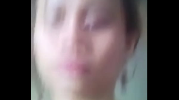 Cewek India Lagi Ngewe Mulut, Nikmatin Tiap Tetesnya