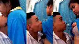 Abg Ngentot Di Gudang Sekolah, Bikin Basah Semua.
