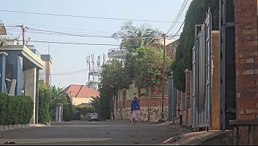 Astaga, Ibu Arab Lagi Colmek Di Pinggir Jalan Deket Rumah, Bikin Lihat Aja Udah Bikin Makin Greget.